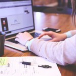 etudiant ordinateur