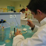Laboratoire, expérience St Genis