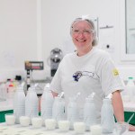 Usine, laboratoire, test lait bouteilles