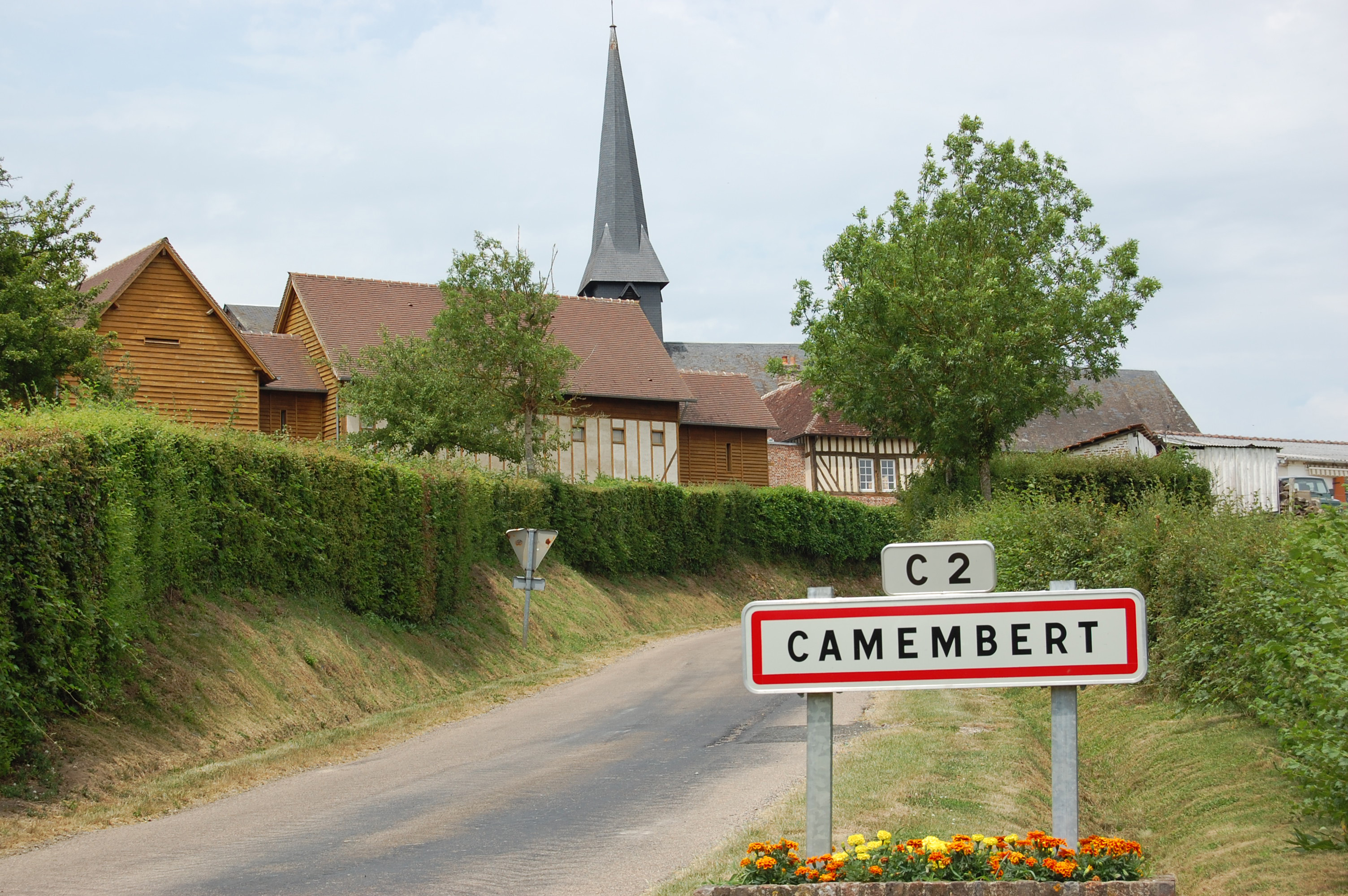 Maison du Camembert, panneau, village, clocher